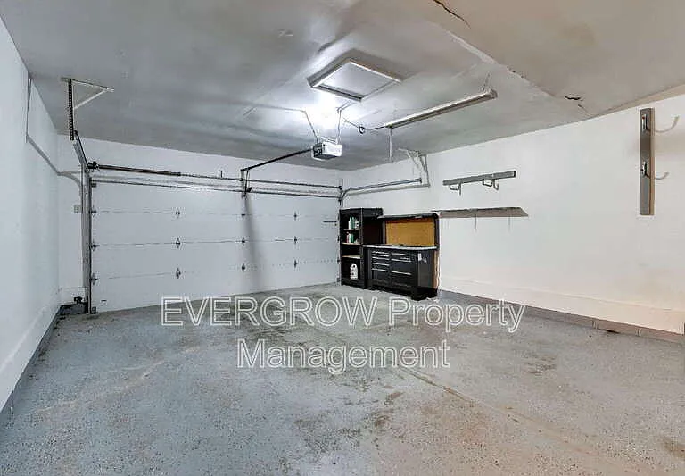 9518 Bent Brook Dr — Photo 35
