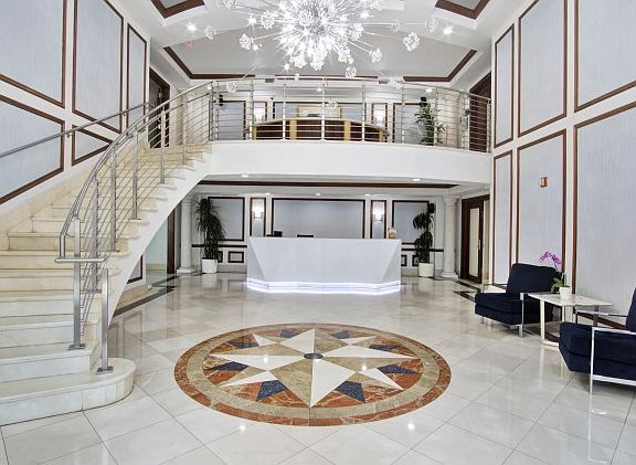 Lobby & Seating Area