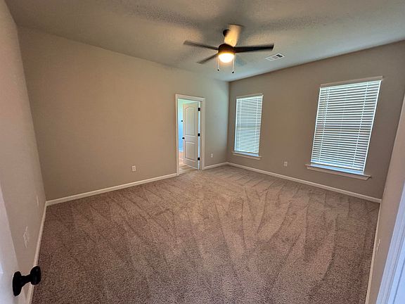4th image of 163 Briar Ct