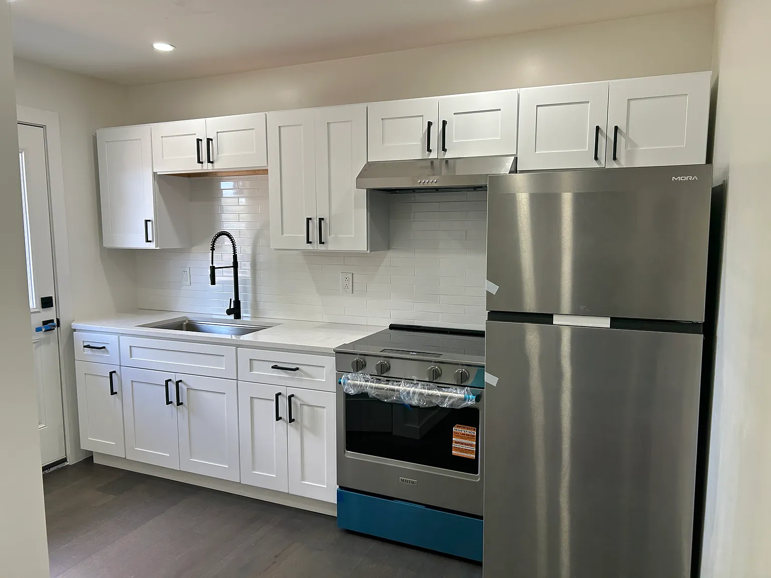 2 bed, 700 sqft, $1,450 — Photo 1