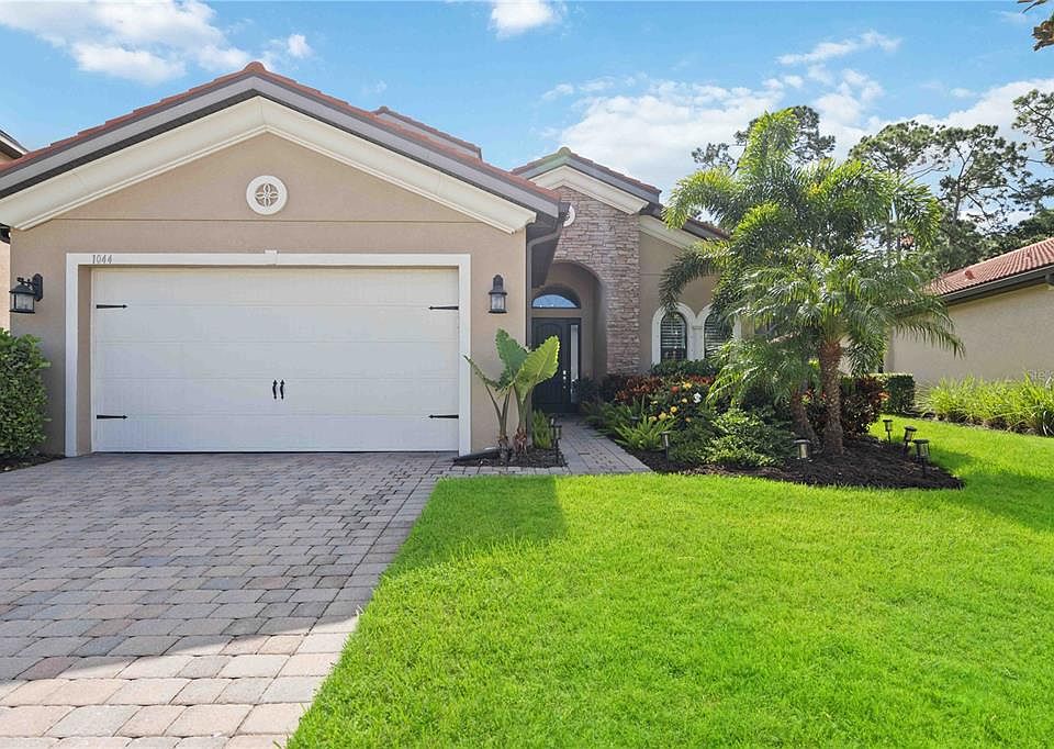 1st image of 1044 BRADBERRY DRIVE
