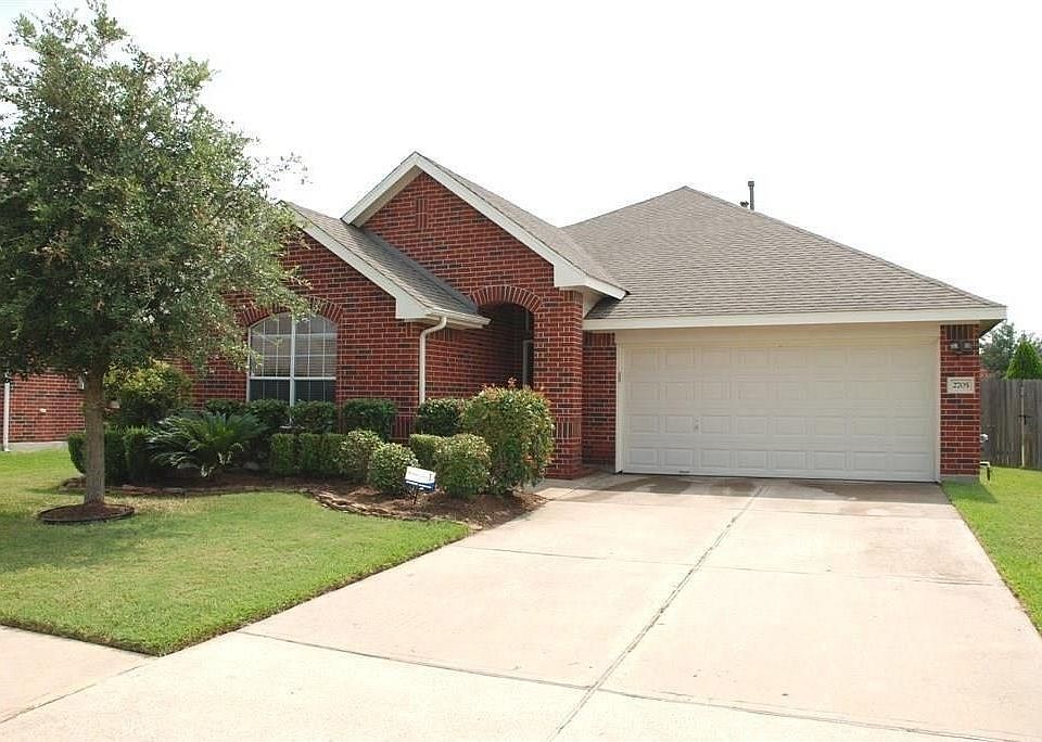 1st image of 2705 Hewn Rock Way