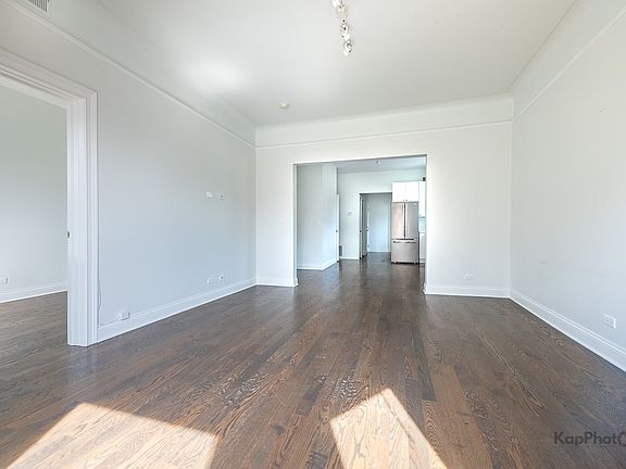 5th image of 1314 W Wrightwood Ave APT 2F