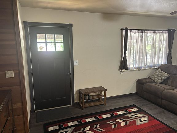 4th image of 811 Indian Meadows Dr