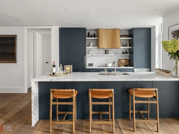 525 6th Avenue image 4 of 20