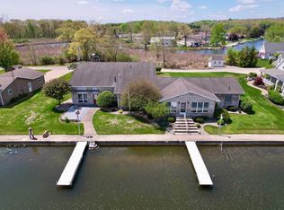 2511 Captains Ct, Rochester, IN 46975