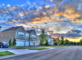 3129 Heritage Pkwy, Elgin, IL 60124