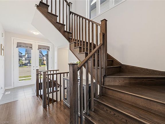 5th image of 8 Pinnacle Ct