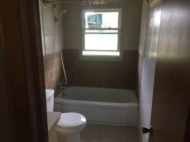 865 S Lincoln Ave — Photo 2