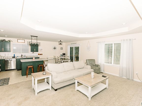 5th image of 9739 Sweetwater Ln