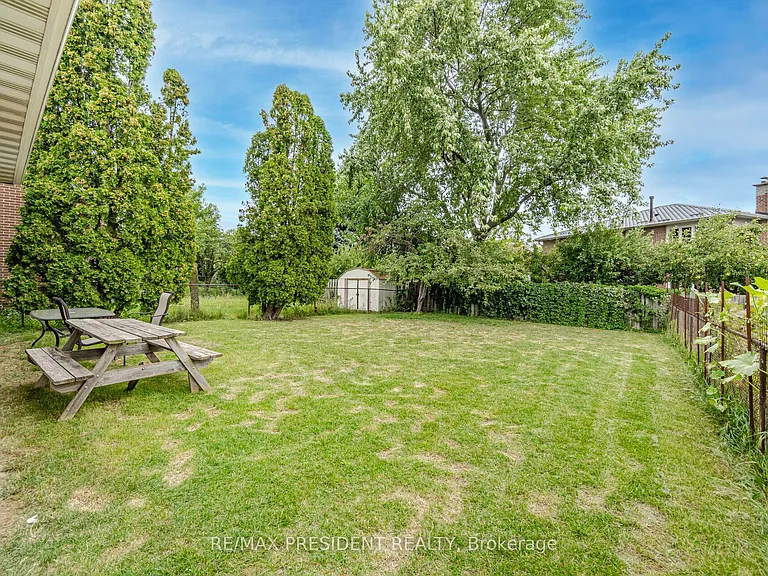 13 Panorama Cres — Photo 26