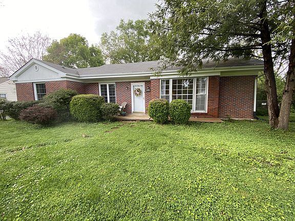 3rd image of 138 Sunset Dr