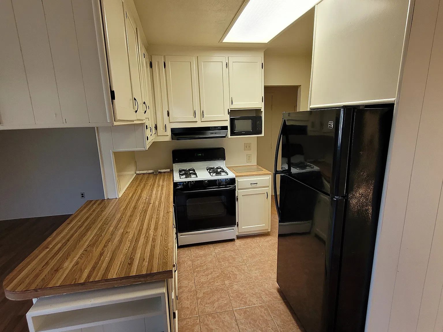 2 bed, $2,600 — Photo 3
