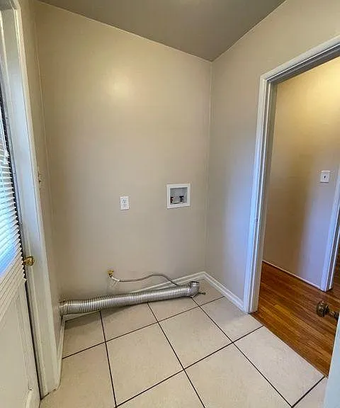 995 S Marengo Ave — Photo 10