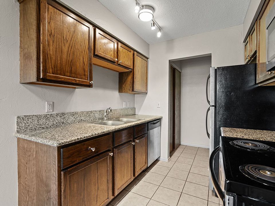 1st image of 2701 Brunswick Ave N #112
