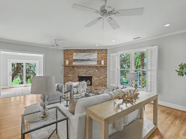 657 N Stiles Dr, Charleston, SC 29412