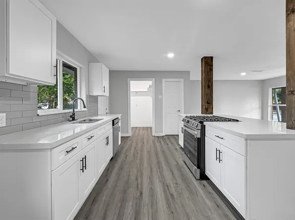 9202 Laura Koppe Road Road, Houston, TX 77078