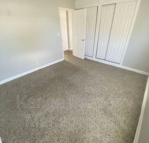 3716 Henry Ave — Photo 10