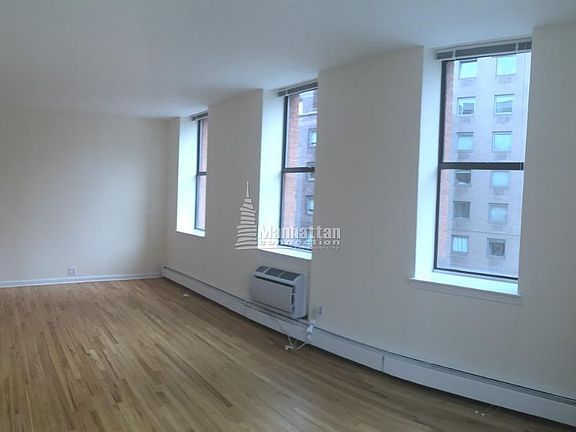2nd image of 201 E 12th St APT 304