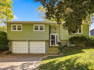 902 25th Ave, East Moline, IL 61244