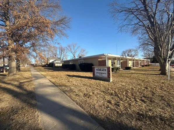 915 Lincoln (Hebron, NE), 915 Lincoln Ave #3, Hebron, NE 68370