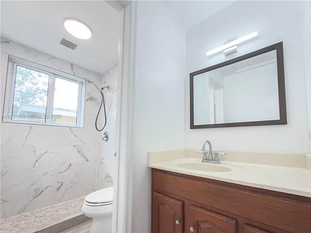 410 Pinecrest Dr — Photo 12