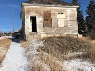 122 1/2 W Kearney St, Philipsburg, MT 59858