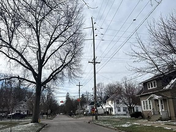 4th image of 616 Noble Ave