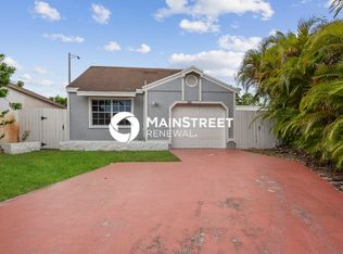 8881 SW 21st St, Hollywood, FL 33025