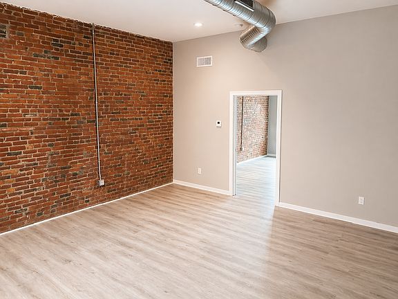 4th image of 114 N Main St #A
