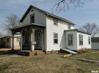 906 N Rile St, Bushnell, IL 61422