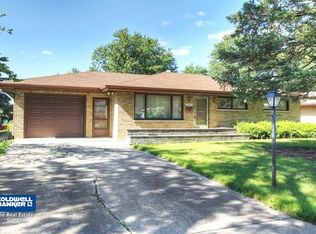1042 E 8th St, Lockport, IL 60441