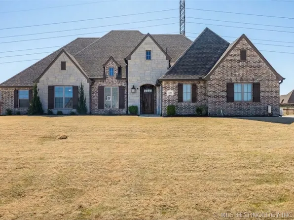 7106 E 89th St N, Owasso, OK 74055