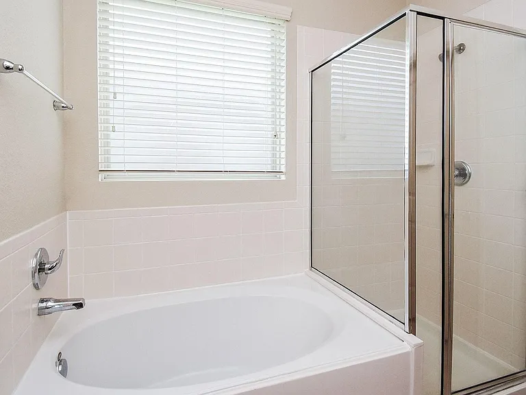 2106 Harmon Crest Ct — Photo 22