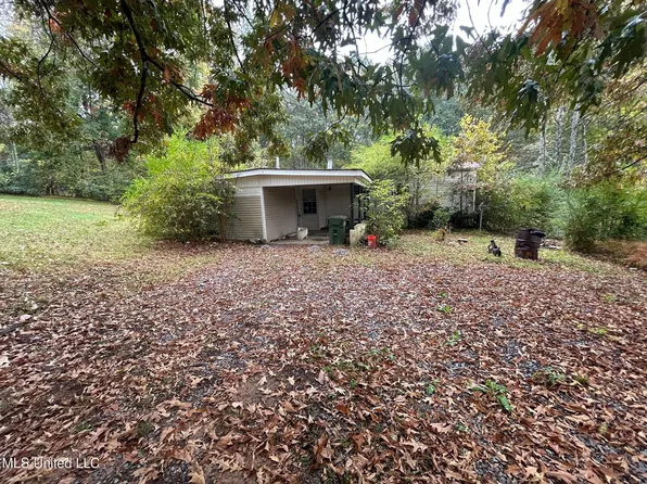 52 Sunset Acres Rd, Holly Springs, MS 38635