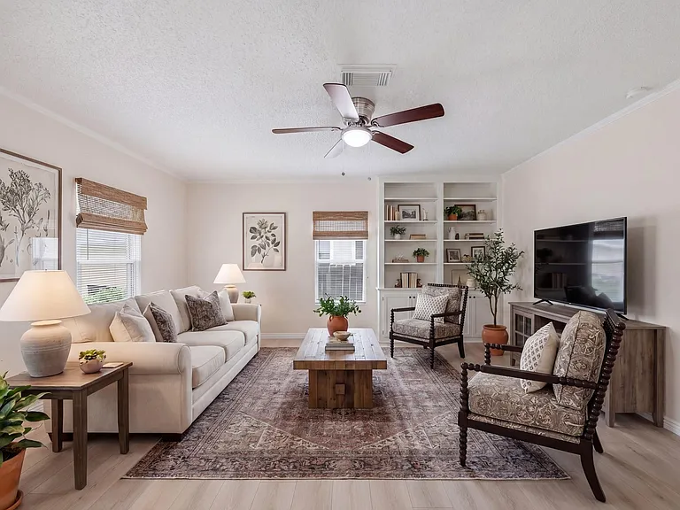 11730 Greenglen Dr — Photo 11