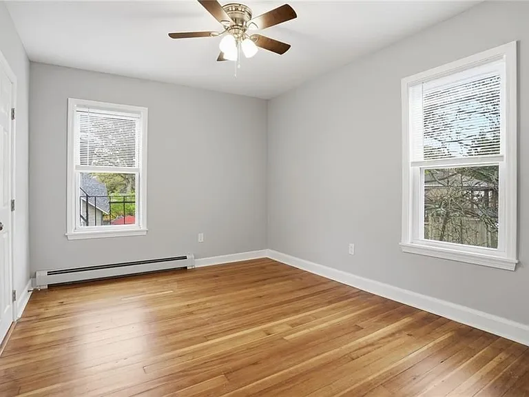 188 Division St #2R — Photo 11