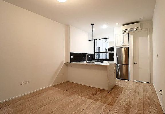 2nd image of 476 Central Park W #2W