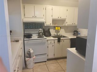 20731 NE 4th Pl APT 101, Miami, FL 33179