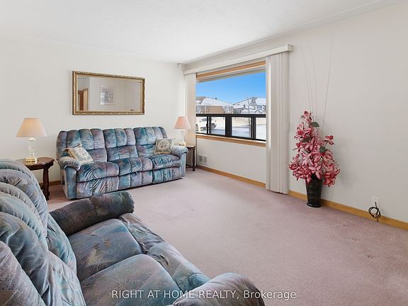 3rd image of 53 Tavistock Rd