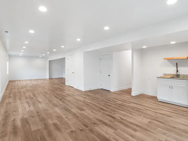 1826 W River Birch Rd — Photo 31