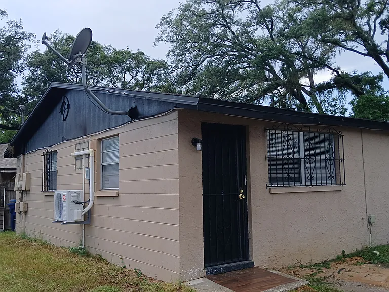 916 E Eskimo Ave #A — Photo 4