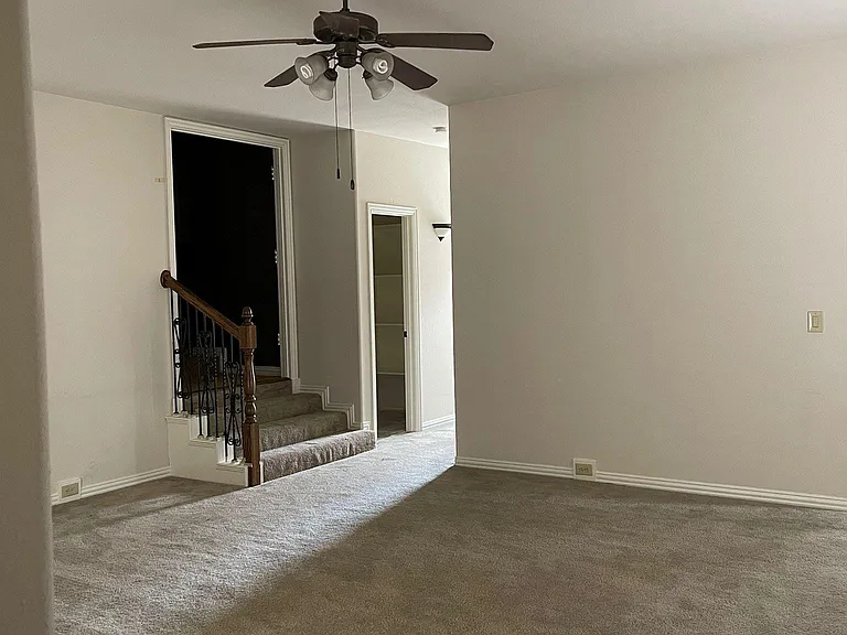 4419 Donegal Dr — Photo 8