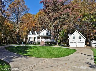 3350 V Ln, Oakton, VA 22124