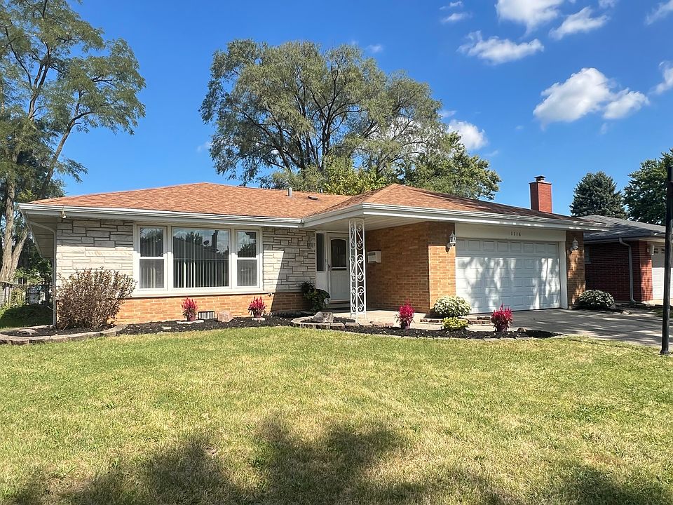 1st image of 1116 E 168th Pl