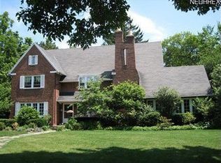 2871 Sedgewick Rd, Shaker Heights, OH 44120
