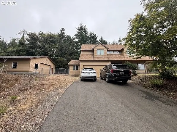 128 SE Norman St, Newport, OR 97365