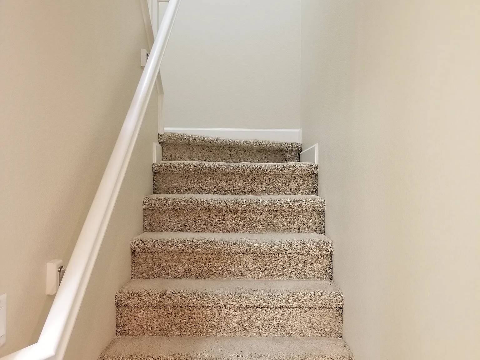 2 bed, 2.5 bath, 1198 sqft, $2,050 — Photo 4