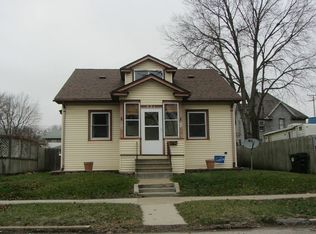 421 Courtland St, Waterloo, IA 50703