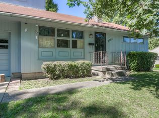 2300 W 73rd St, Prairie Village, KS 66208